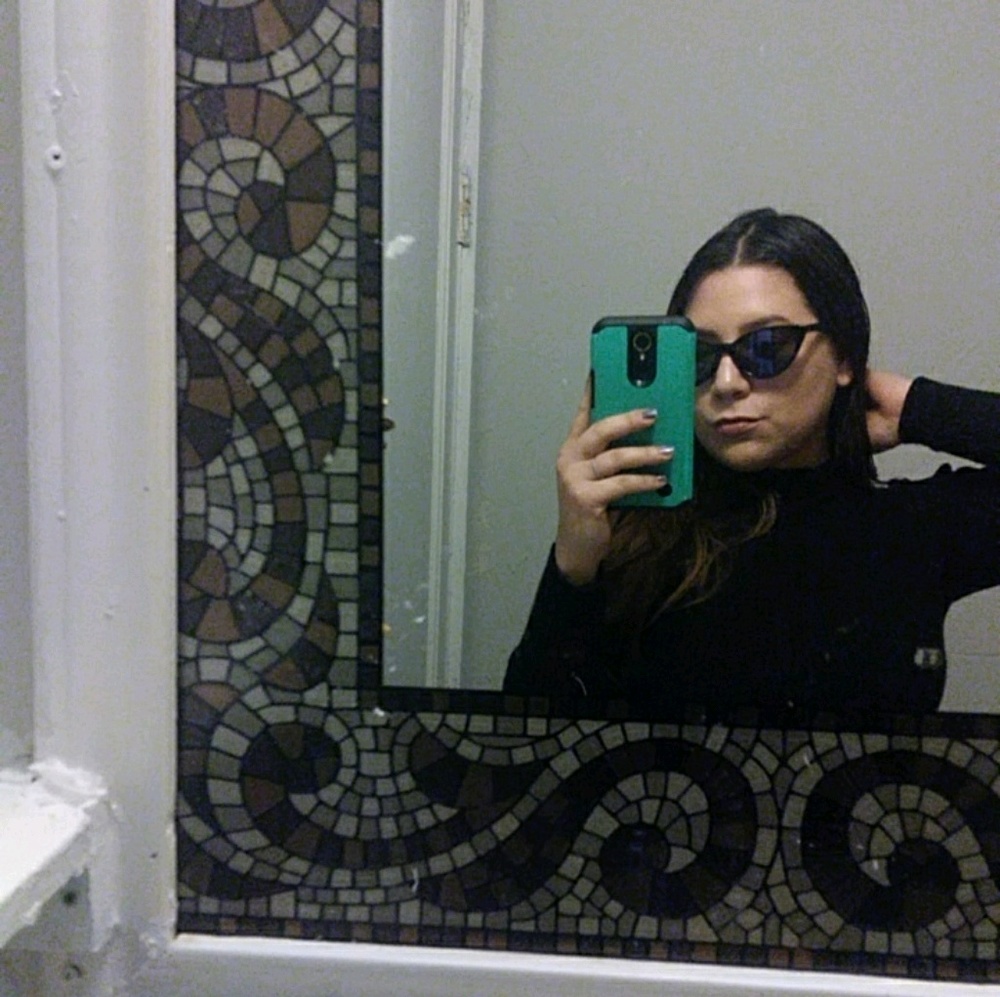 Meet your Posher, Milagros